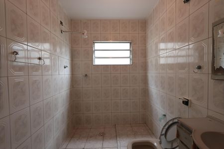 Casa à venda com 150m², 3 quartos e 2 vagasBanheiro de cima