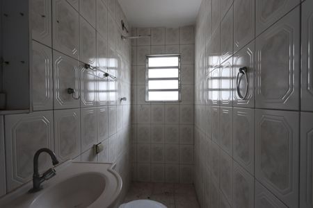 Casa à venda com 150m², 3 quartos e 2 vagasBanheiro