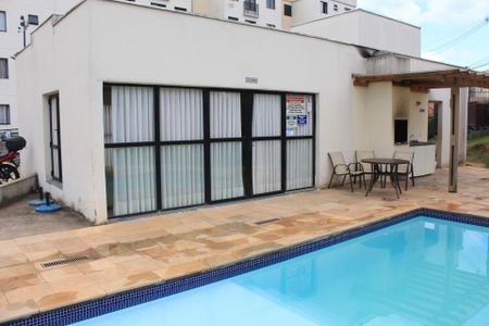 Apartamento para alugar com 44m², 2 quartos e sem vagaÁrea comum - Piscina