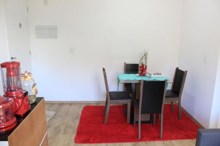 Sala de apartamento para alugar com 2 quartos, 44m² em Roselândia, Cotia