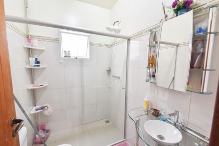 Casa à venda com 345m², 4 quartos e 8 vagas Casa à venda com 345m², 4 quartos e 8 vagasBanheiro