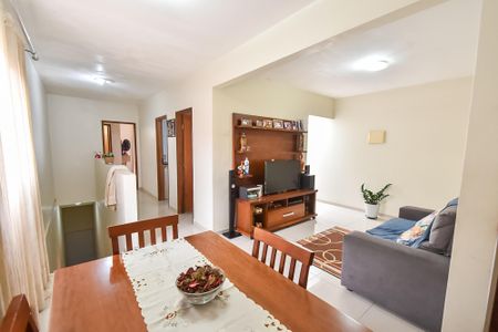 Sala de casa à venda com 3 quartos, 345m² em Vila Mariana, São Paulo