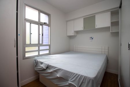Suíte de kitnet/studio para alugar com 1 quarto, 27m² em Q 712/912, Brasília