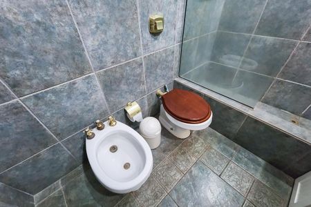 Casa à venda com 250m², 3 quartos e 1 vaga Casa à venda com 250m², 3 quartos e 1 vagaBanheiro da Suite 1