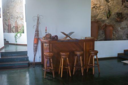 Casa à venda com 250m², 3 quartos e 1 vaga Casa à venda com 250m², 3 quartos e 1 vagaSala