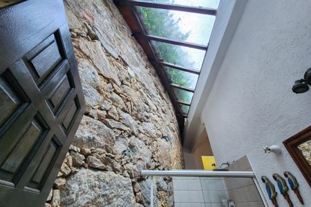 Casa à venda com 250m², 3 quartos e 1 vaga Casa à venda com 250m², 3 quartos e 1 vagaBanheiro Social