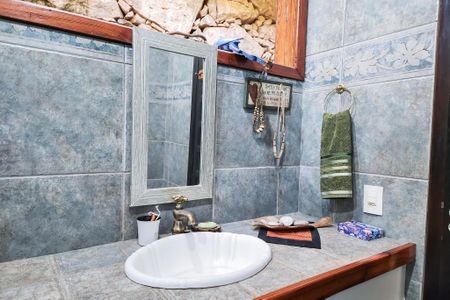 Casa à venda com 250m², 3 quartos e 1 vaga Casa à venda com 250m², 3 quartos e 1 vagaBanheiro da Suite 1