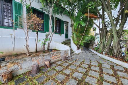 Casa à venda com 250m², 3 quartos e 1 vaga Casa à venda com 250m², 3 quartos e 1 vagaEntrada