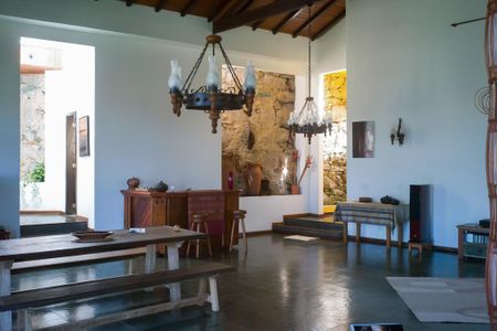 Casa à venda com 250m², 3 quartos e 1 vaga Casa à venda com 250m², 3 quartos e 1 vagaSala