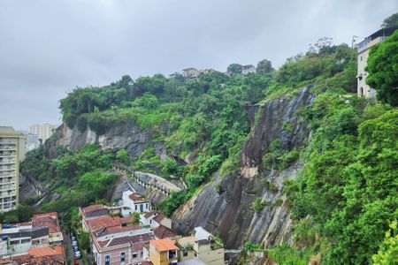 Casa à venda com 250m², 3 quartos e 1 vaga Casa à venda com 250m², 3 quartos e 1 vagaVista