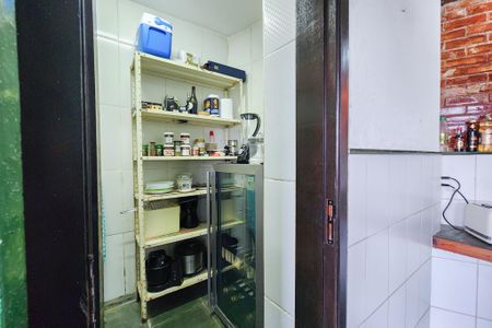 Casa à venda com 250m², 3 quartos e 1 vaga Casa à venda com 250m², 3 quartos e 1 vagaDespesa