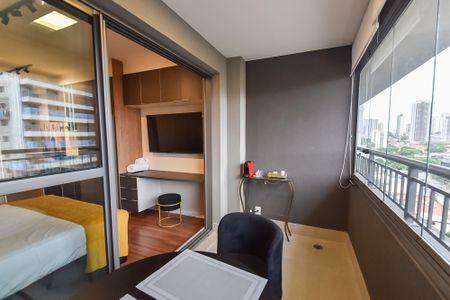 Studio à venda com 30m², 1 quarto e sem vaga Studio à venda com 30m², 1 quarto e sem vagaVaranda