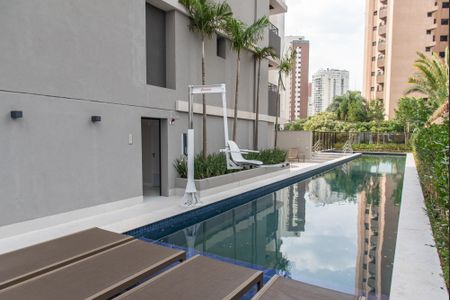 Studio à venda com 30m², 1 quarto e sem vaga Studio à venda com 30m², 1 quarto e sem vagaÁrea comum - Piscina