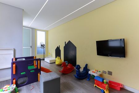 Apartamento à venda com 86m², 3 quartos e 2 vagas Apartamento à venda com 86m², 3 quartos e 2 vagasÁrea comum - Brinquedoteca