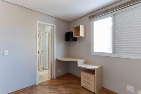 Apartamento à venda com 86m², 3 quartos e 2 vagas Apartamento à venda com 86m², 3 quartos e 2 vagasSuíte 2