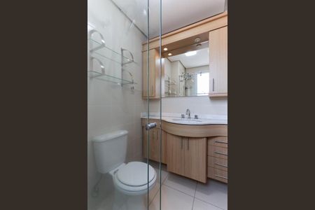 Apartamento à venda com 86m², 3 quartos e 2 vagas Apartamento à venda com 86m², 3 quartos e 2 vagasBanheiro da suíte 1