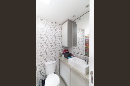 Apartamento à venda com 68m², 3 quartos e 2 vagasBanheiro da Suíte