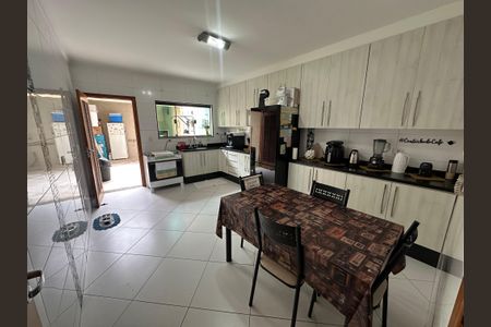 Casa à venda com 3 quartos, 110m² em Vila Zulmira, São Paulo