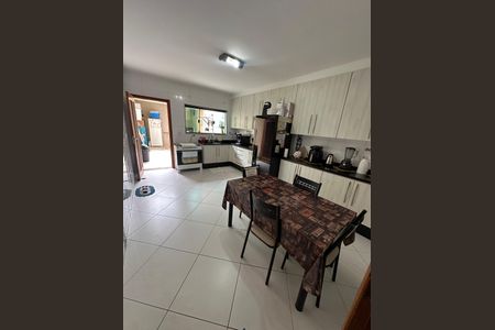 Casa à venda com 3 quartos, 110m² em Vila Zulmira, São Paulo