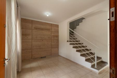 Sala  de casa de condomínio para alugar com 3 quartos, 170m² em Vila Haro, Sorocaba