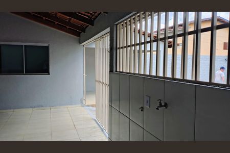 Casa para alugar com 300m², 2 quartos e 1 vagaÁrea externa