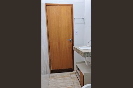 Banheiro de casa para alugar com 2 quartos, 300m² em Residencial Itaipú, Goiânia