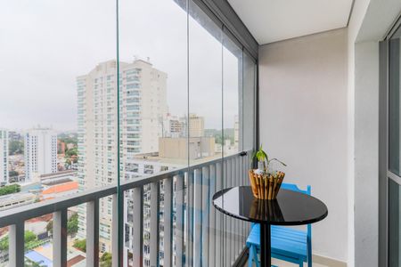 Varanda de kitnet/studio para alugar com 1 quarto, 27m² em Santo Amaro, São Paulo