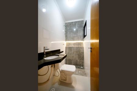 Casa à venda com 191m², 3 quartos e 4 vagasBanheiro da suíte 02