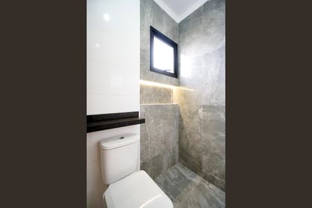 Banheiro da suíte 01 de casa à venda com 3 quartos, 191m² em Vila Sao Geraldo, São Paulo