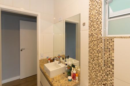 Banheiro da Suíte de casa à venda com 3 quartos, 220m² em Parada Inglesa, São Paulo