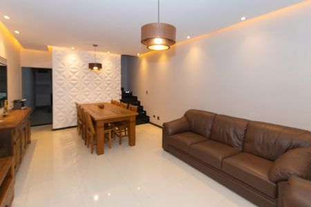 Sala  de casa à venda com 3 quartos, 220m² em Parada Inglesa, São Paulo