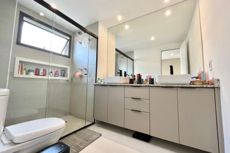 Apartamento à venda com 143m², 3 quartos e 2 vagasBanheiro da Suíte 1