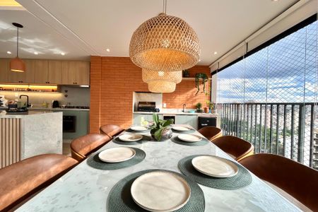 Apartamento à venda com 143m², 3 quartos e 2 vagasVaranda