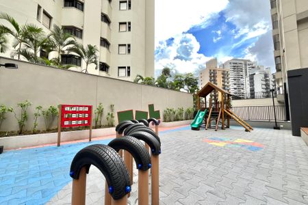 Apartamento à venda com 143m², 3 quartos e 2 vagasÁrea comum - Playground