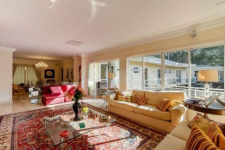 Casa para alugar com 5 quartos, 937m² em  Jardim Marajoara, São Paulo