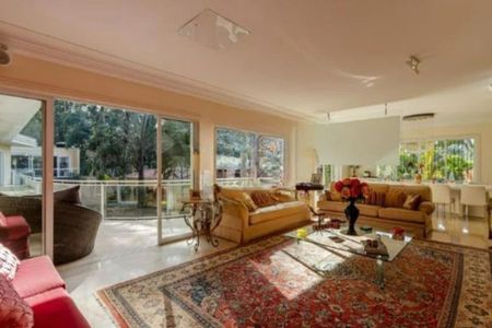 Casa para alugar com 5 quartos, 937m² em  Jardim Marajoara, São Paulo