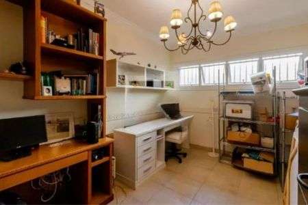 Casa para alugar com 937m², 5 quartos e 6 vagas