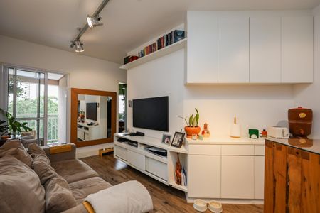 Sala de apartamento para alugar com 2 quartos, 58m² em Vila Sonia do Taboao, Taboão da Serra