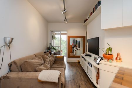 Sala de apartamento para alugar com 2 quartos, 58m² em Vila Sonia do Taboao, Taboão da Serra