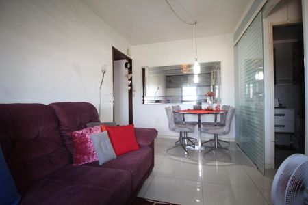 Sala de apartamento à venda com 2 quartos, 72m² em Humaitá, Porto Alegre