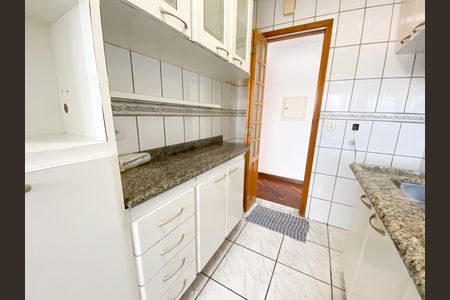 Apartamento para alugar com 76m², 3 quartos e 1 vaga