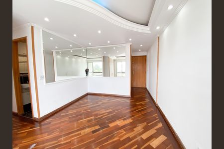 Apartamento para alugar com 76m², 3 quartos e 1 vaga