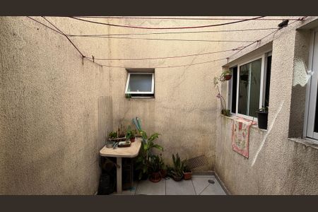 Apartamento à venda com 40m², 2 quartos e 1 vagaÁrea de Serviço