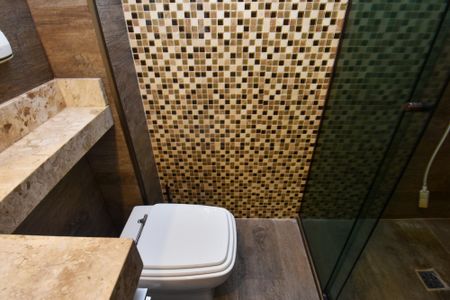 banheiro  de apartamento para alugar com 2 quartos, 54m² em Pinheiros, São Paulo