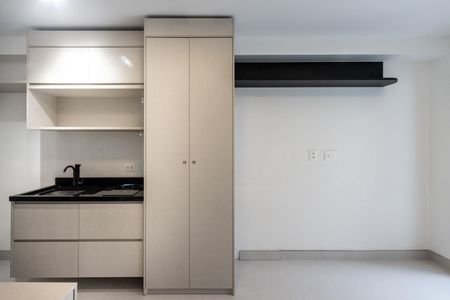 Studio à venda com 24m², 1 quarto e sem vaga Studio à venda com 24m², 1 quarto e sem vagaQuarto