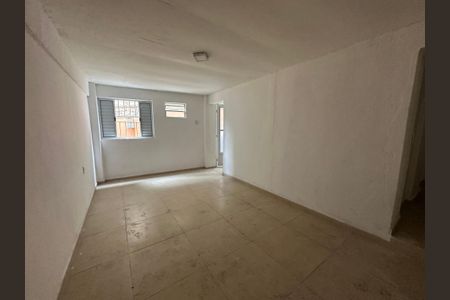 Quarto de casa para alugar com 1 quarto, 70m² em Jardim Silveira, Barueri