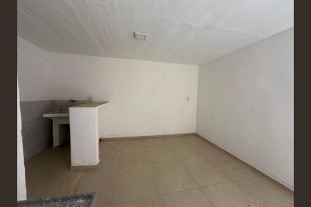 Sala/Cozinha de casa para alugar com 1 quarto, 70m² em Jardim Silveira, Barueri