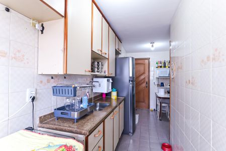 Apartamento à venda com 92m², 3 quartos e 2 vagasCozinha