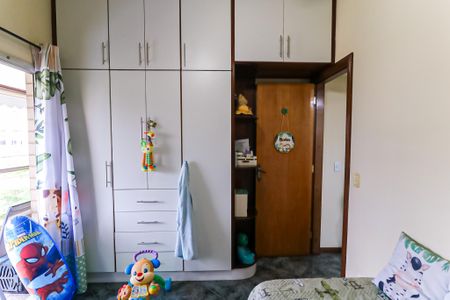 Apartamento à venda com 92m², 3 quartos e 2 vagasQuarto 2 