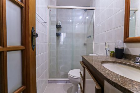 Apartamento à venda com 92m², 3 quartos e 2 vagasBanheiro da Suíte